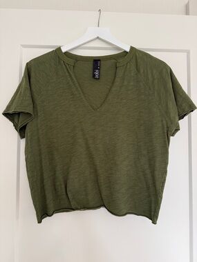 bobi Olive Green V-Neck Short Sleeve Crop Top